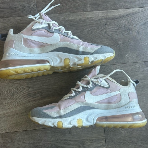 Nike Air Max 270 React - Picture 5 of 8